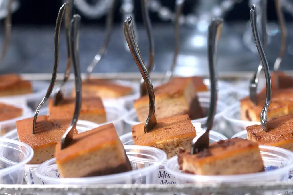 Flan con dulce de leche