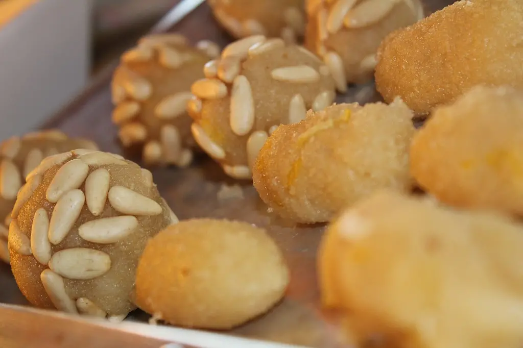 Panellets, Katalonya, İspanya