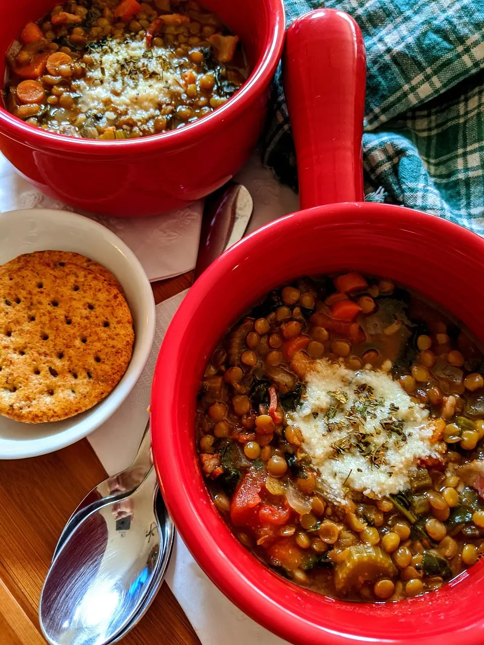 Egklouvi mercimek çorbası