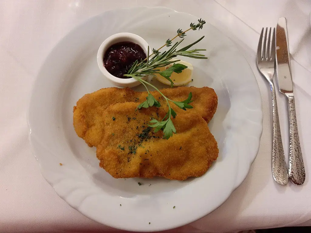 Rántott hús, Macaristan