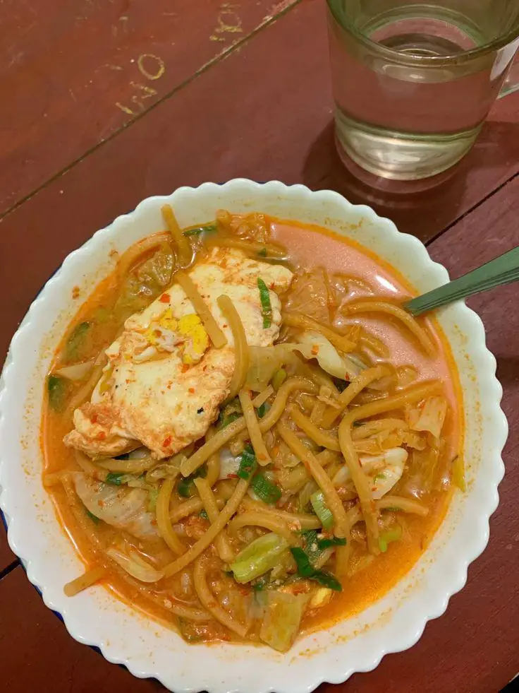 Mie gomak