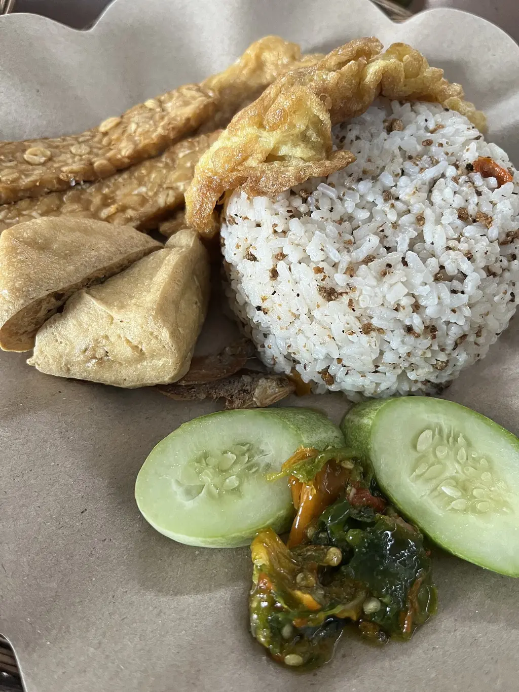 Nasi tutug oncom