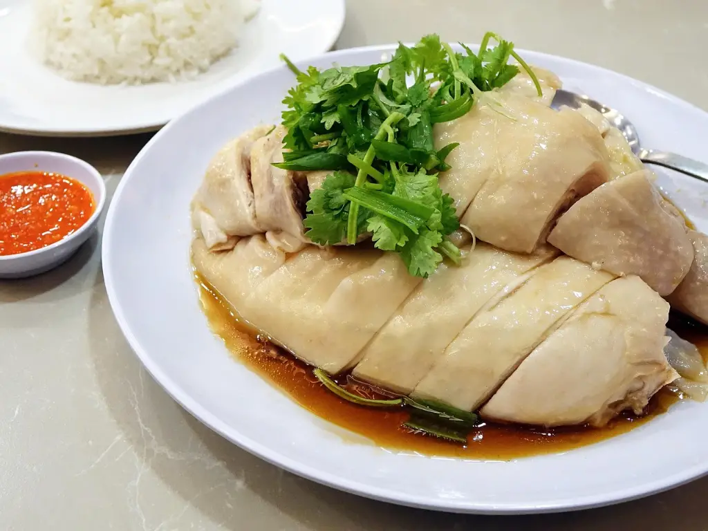 Hainan usulü tavuklu pilav