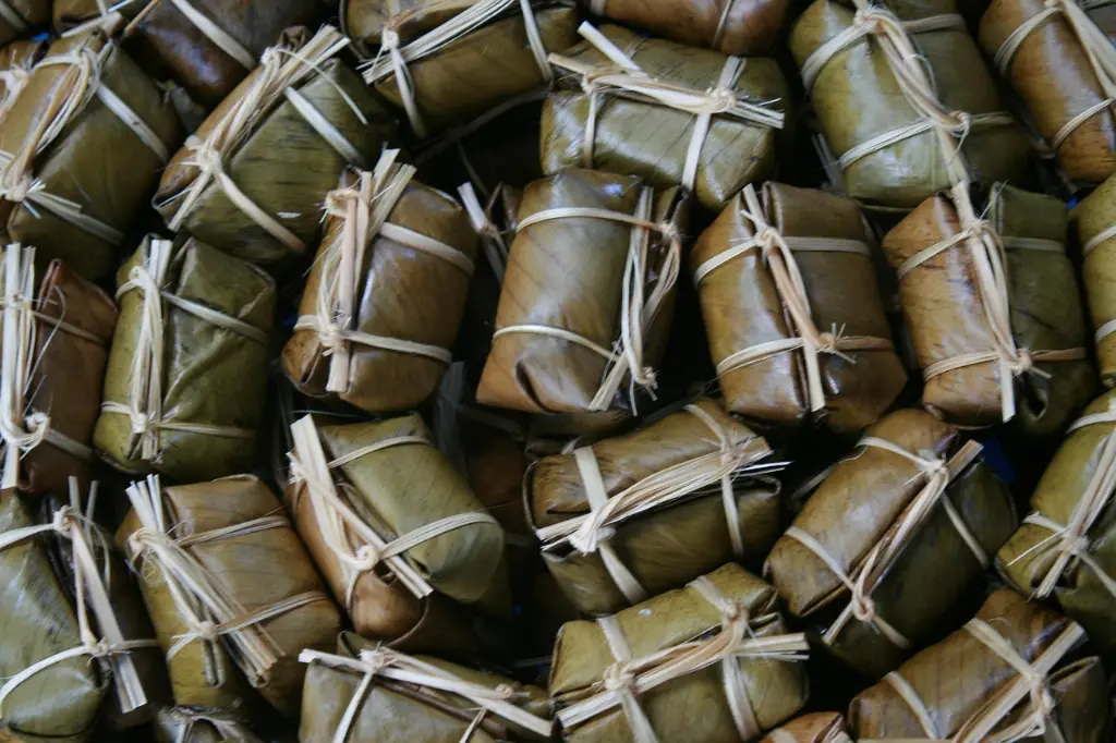 Khao tom mud