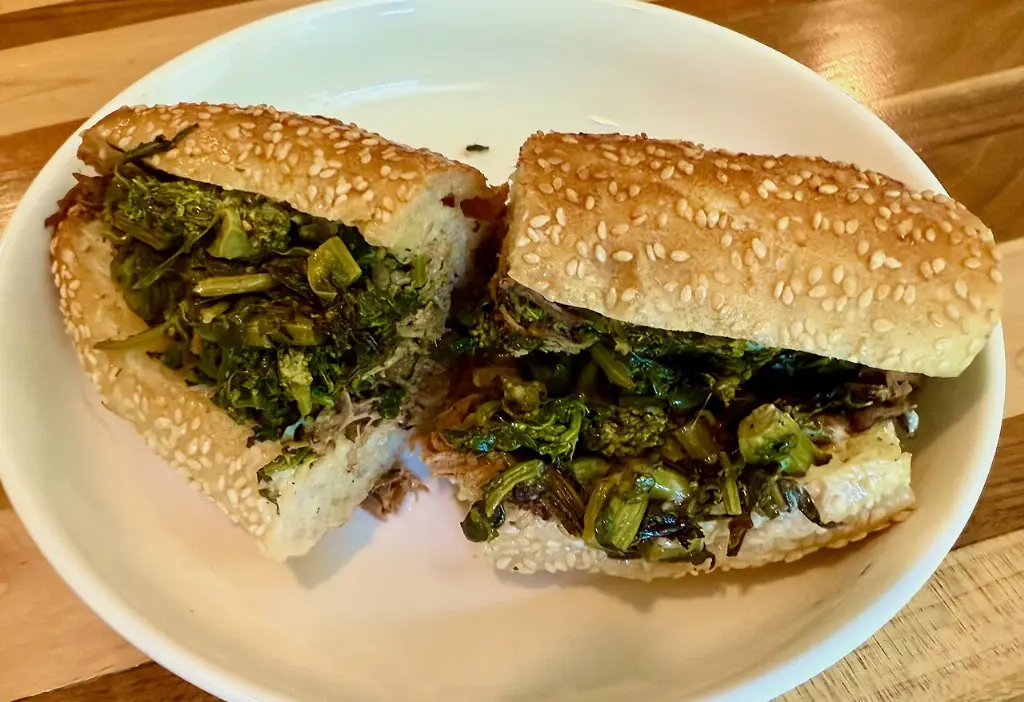 Roast pork sandwich